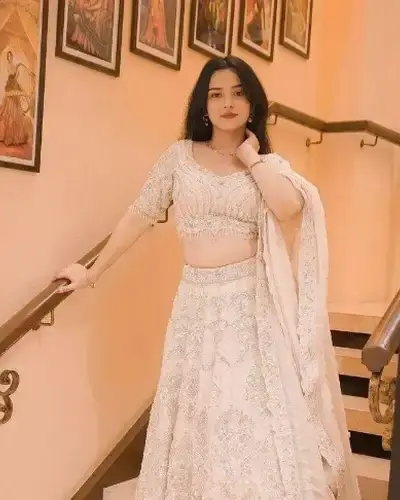 Escort Vinukonda